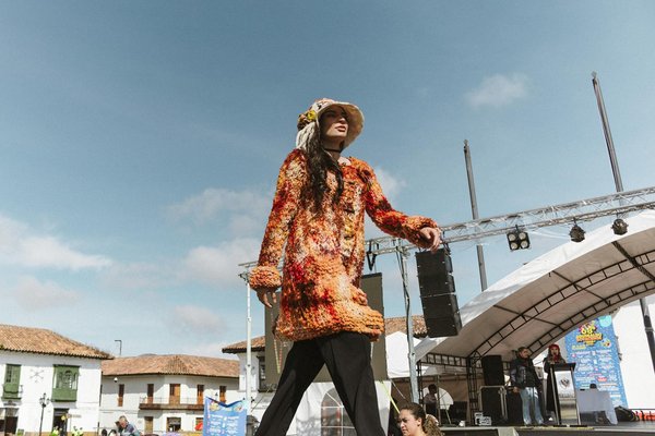 Comment la durabilité influence-t-elle les choix de mode féminine ?